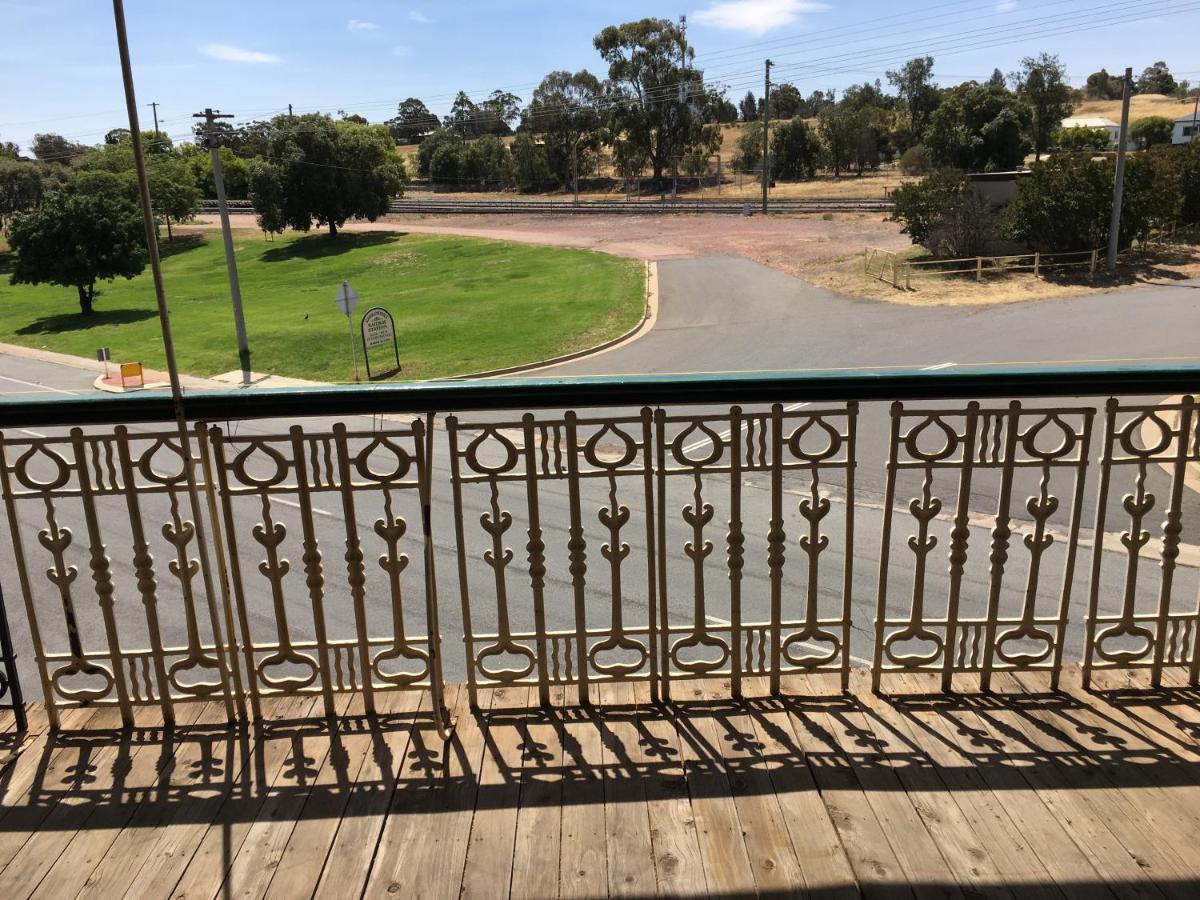 Historic Star Lodge And Station Masters House Narrandera Exteriér fotografie