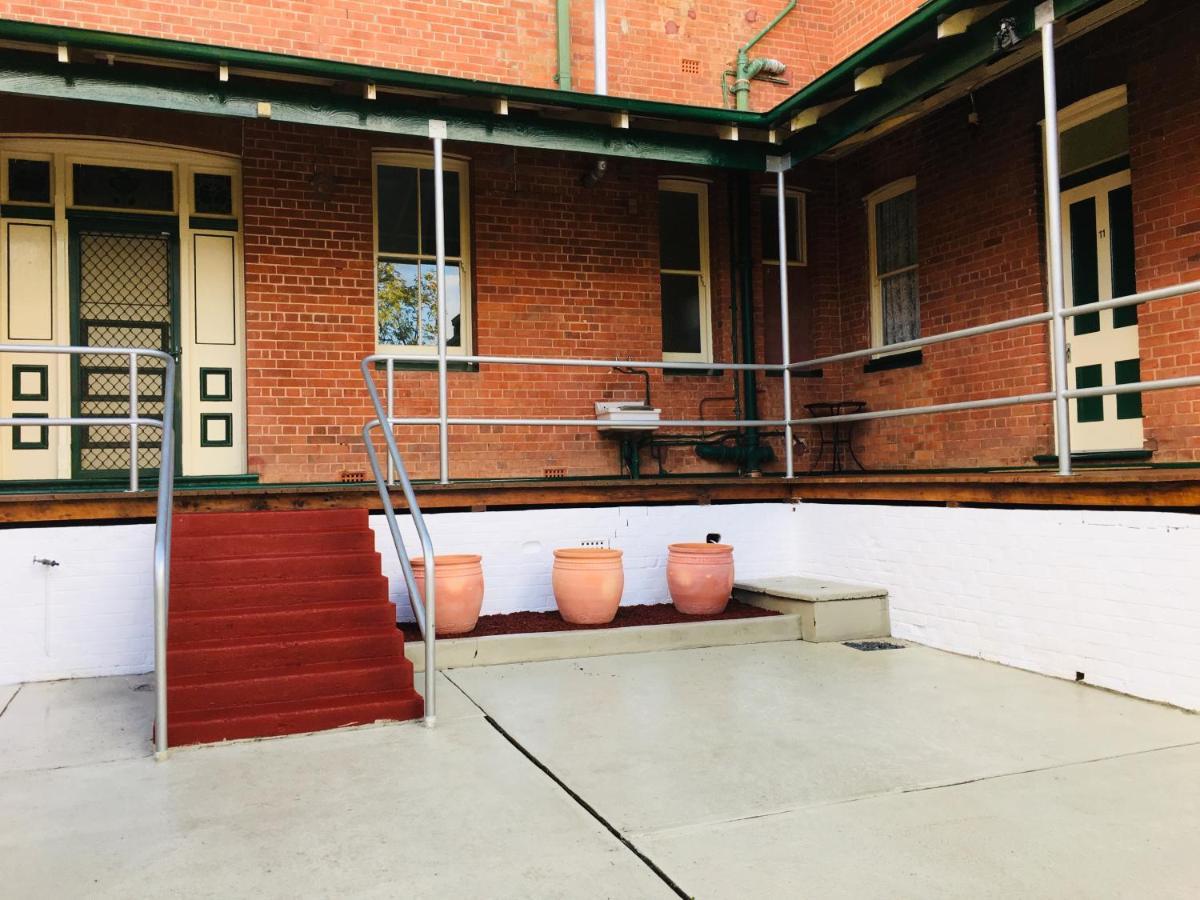 Historic Star Lodge And Station Masters House Narrandera Exteriér fotografie