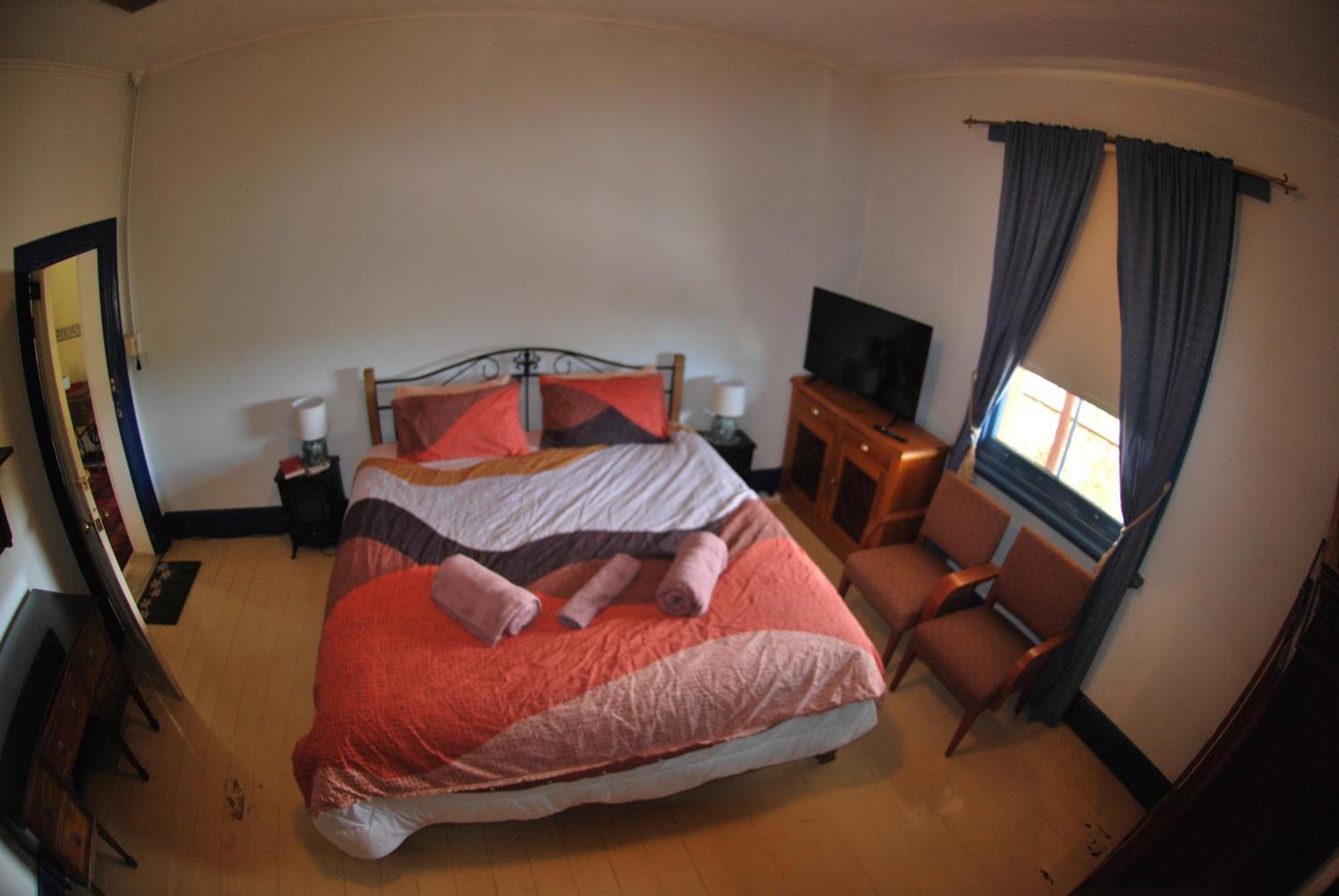 Historic Star Lodge And Station Masters House Narrandera Pokoj fotografie