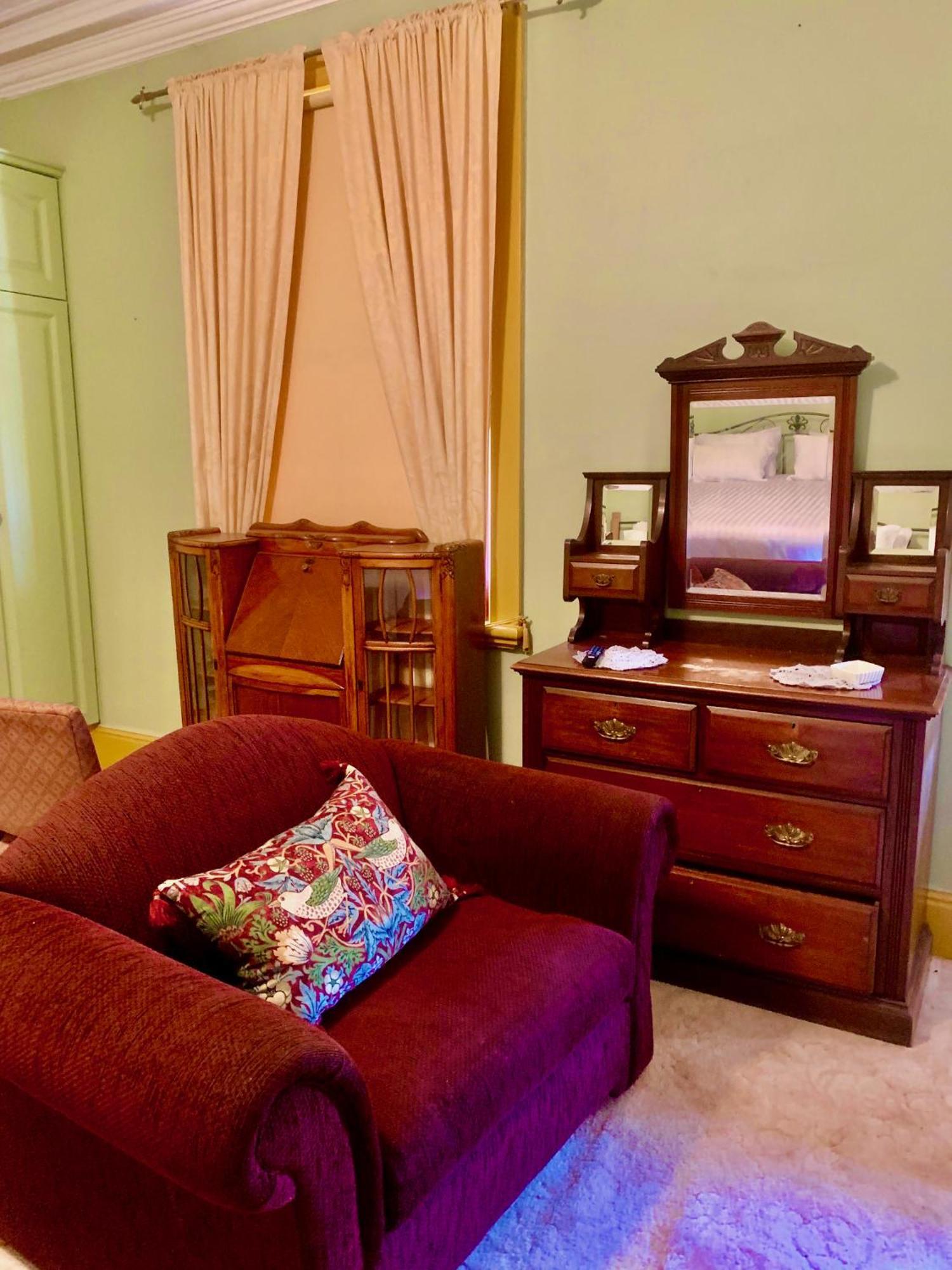 Historic Star Lodge And Station Masters House Narrandera Pokoj fotografie
