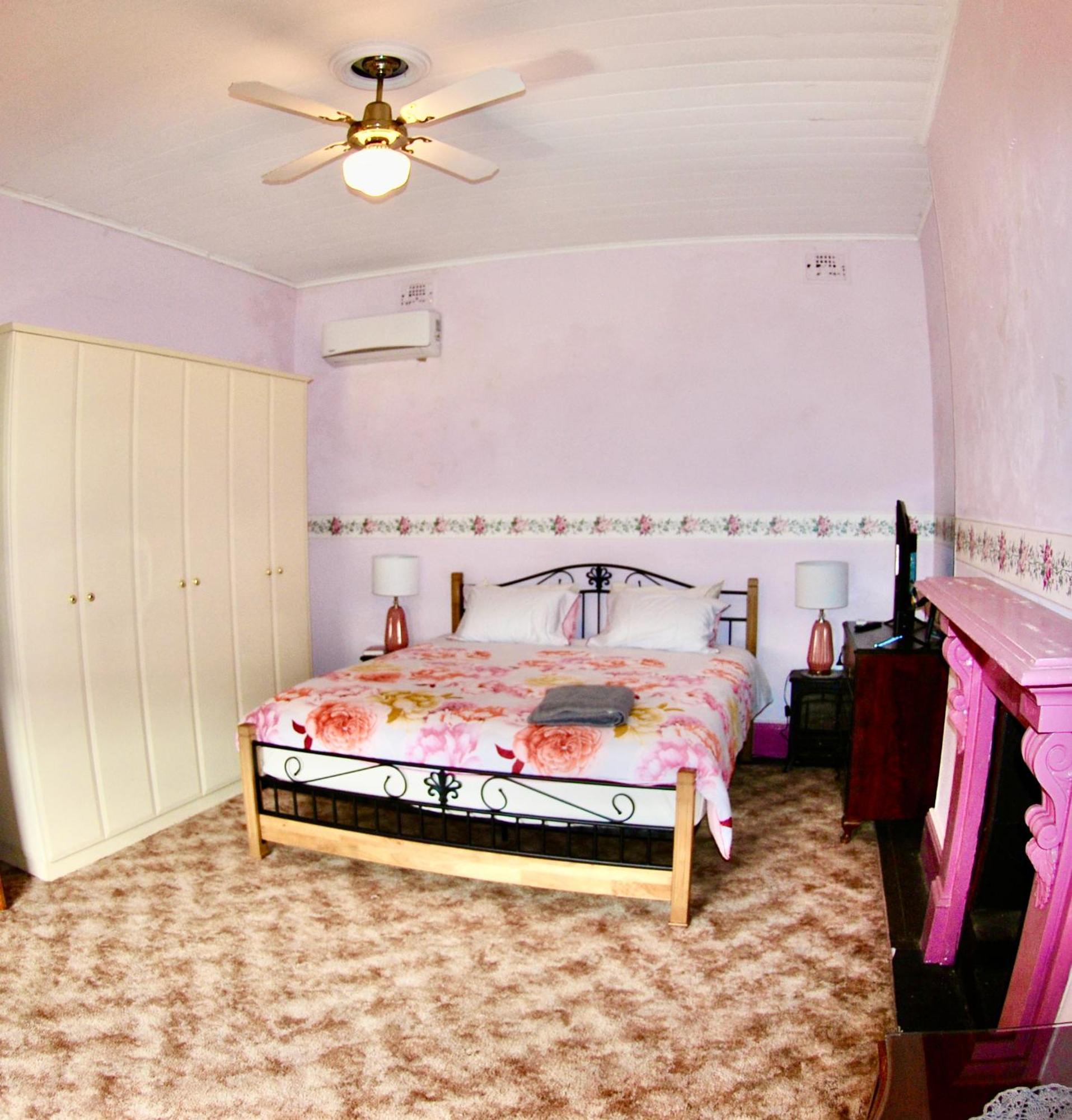 Historic Star Lodge And Station Masters House Narrandera Pokoj fotografie